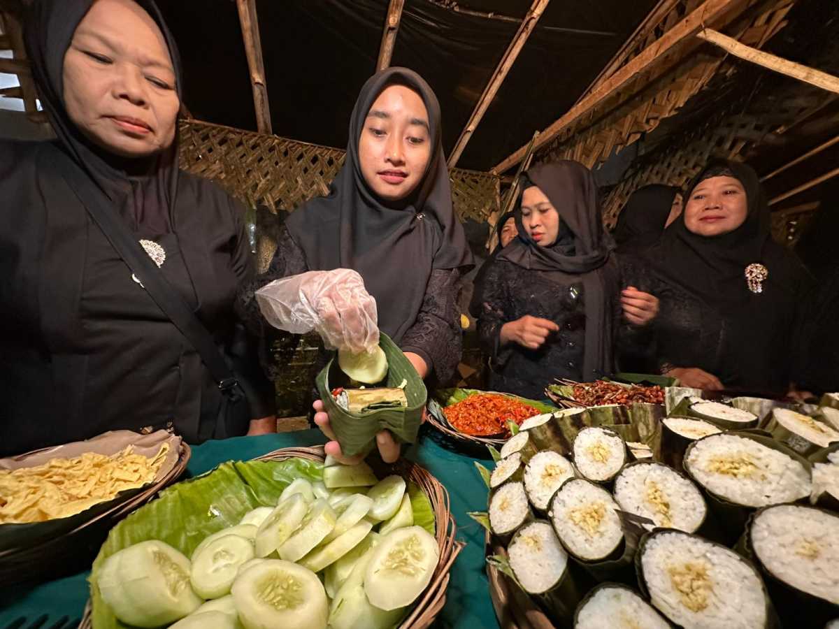Sego Lemeng dan Kopi Uthek Meriahkan 'Janda Reni' Banyuwangi, Intip Filosofinya!